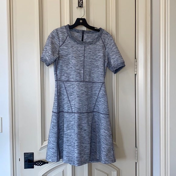 Athleta Dresses & Skirts - Athleta En Route dress (Heather’s gray) size S